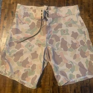 Birdweil Beach Britches light camo board short - size 34 - NWT
